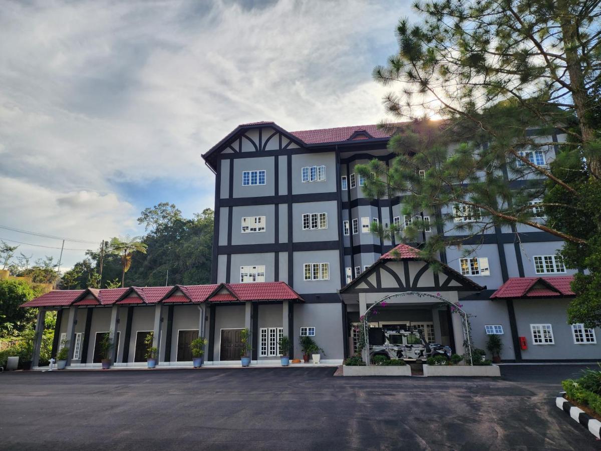 Fathers Guesthouse Age 7 Years Old And Above Only Тана Рата Екстериор снимка