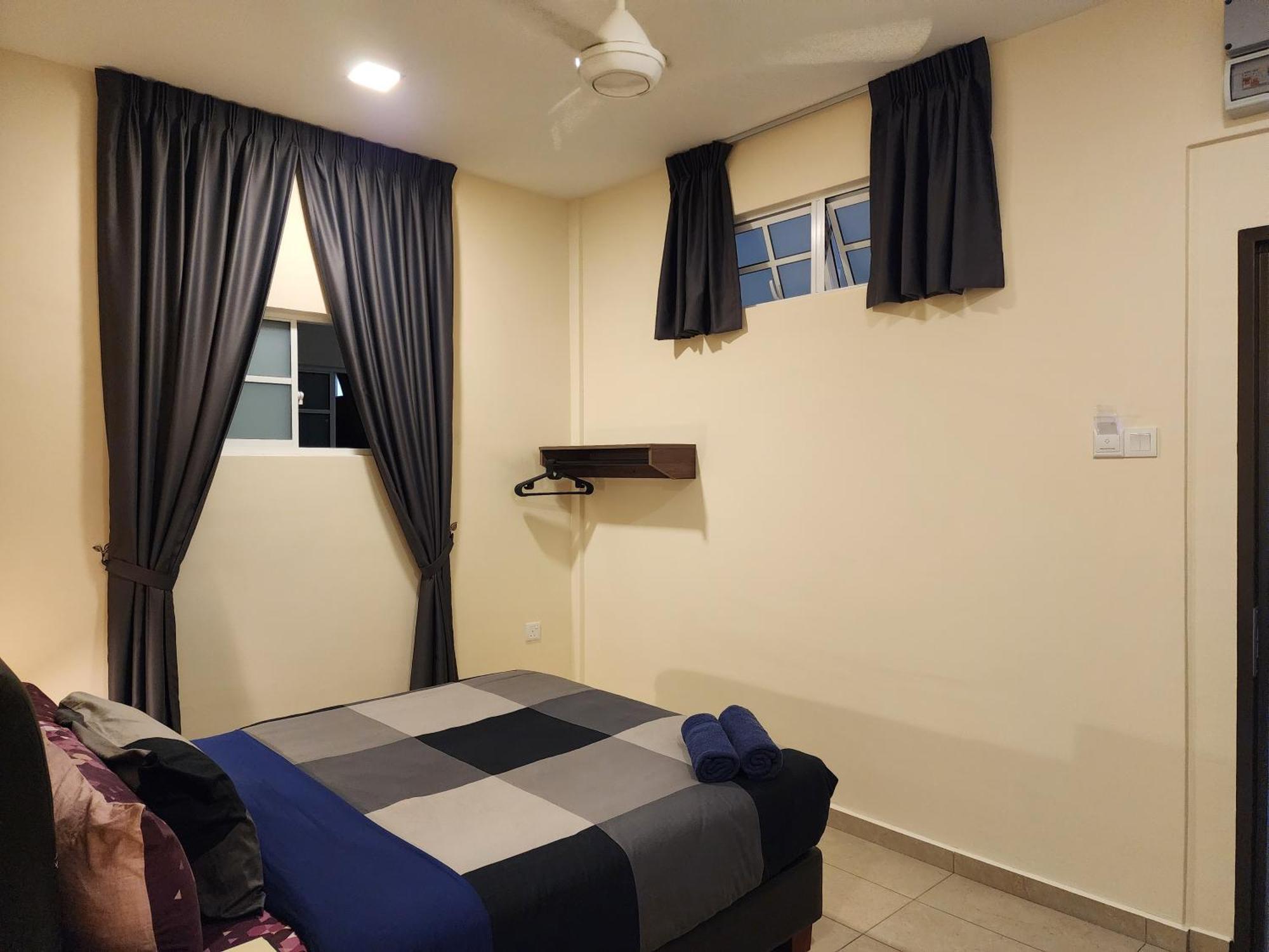 Fathers Guesthouse Age 7 Years Old And Above Only Тана Рата Екстериор снимка