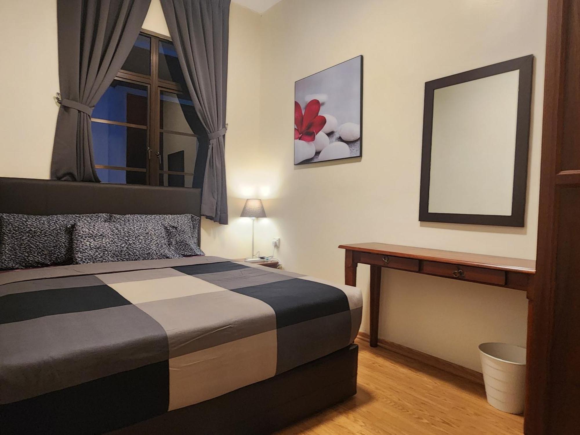 Fathers Guesthouse Age 7 Years Old And Above Only Тана Рата Екстериор снимка