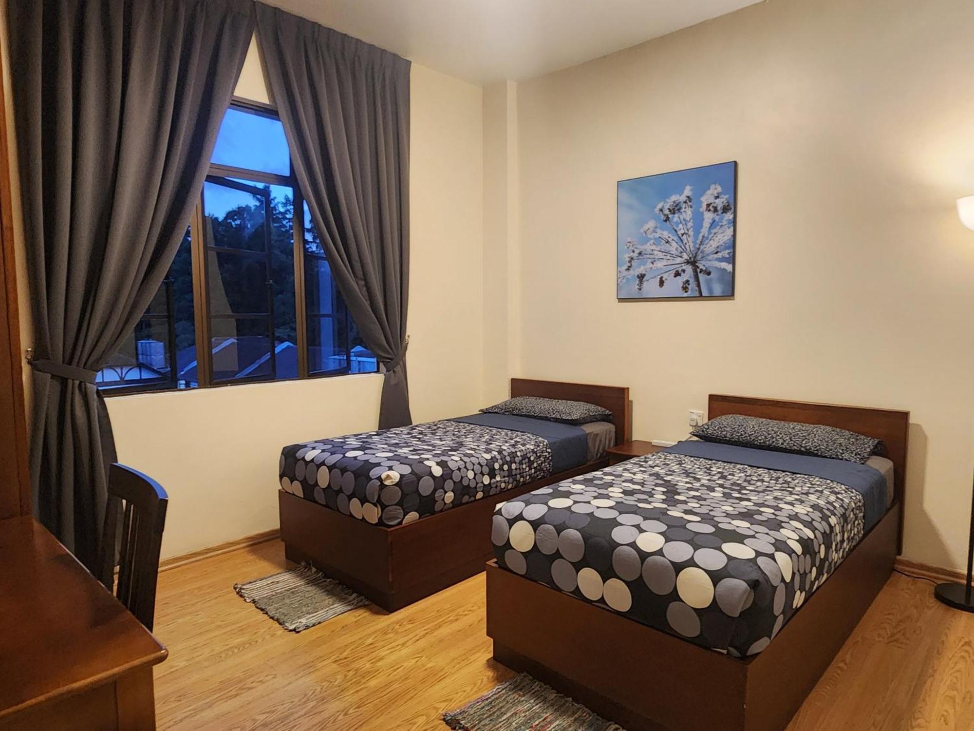 Fathers Guesthouse Age 7 Years Old And Above Only Тана Рата Екстериор снимка